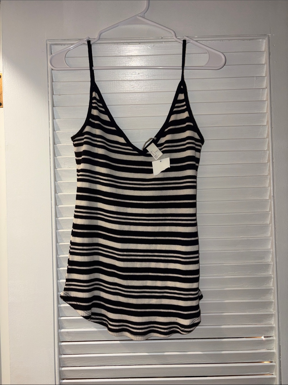 Trendy Brand New Black and Cream Striped V-Neck Cami Top🔥